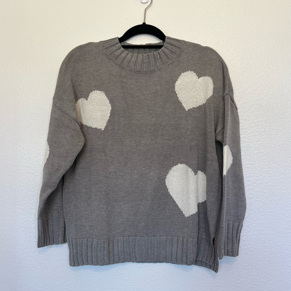 Gray heart sweater NWT